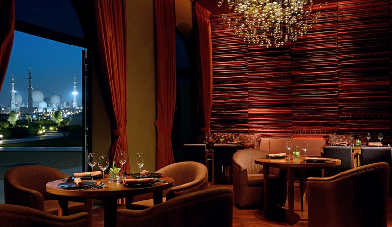 Abu Dhabi - The Ritz Carlton Abu Dhabi - Restaurants - Li Jiang Lounge